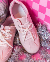 Packed Party Better With A Bow Shoe Clip Set