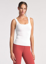 Thrive Societe Women's Endure U-Neck Tank Top in White