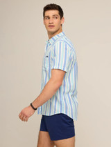 Chubbies Men's Resort Weave Friday Shirt in The Deep Sea Streaks
