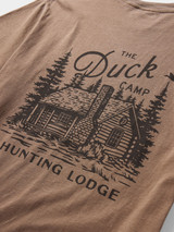 Duck Camp Men's Huntin' Lodge Tee in Pin Oak