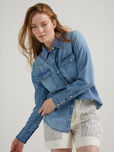 Lee Women's Western Shirt Lee Women's Western Shirt detail view