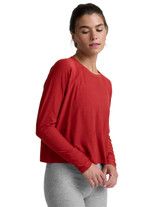 Beyond Yoga Women's Featherweight Daydream Pullover in Ruby Rush Heather