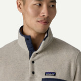 Patagonia Men's Lightweight Synchilla Snap-T Fleece Pullover in Oatmeal Heather w/Smolder Blue