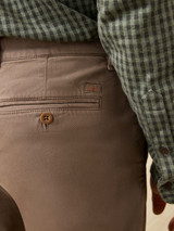 Faherty Men's Coastline Stretch Chino Pants in Alpine Brown detail view