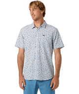 O'Neill Men's Oasis Standard Fit Shirt High-Rise front view