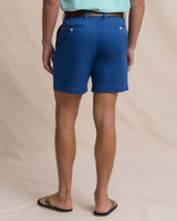 The Southern Tide Men's Channel Maker 7" Chino Shorts in Nautical Blue
