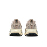 Nike Women's Vomero 18 SE Road Running Shoes in Cream and Coconut Milk heel detail