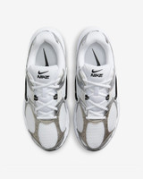 Nike Women's V5 RNR Shoes in White, Black, and Metallic, three-quarter view