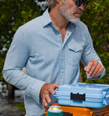 Criquet Men's Seersucker Performance Pearl Snap Shirt - Blue