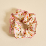 The Darling Effect Ruffle Up Scrunchie Endless Daydream Cream detail