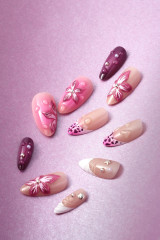 Never Have I Ever Island Girl Almond Press-On Nails Island Girl Full full set
