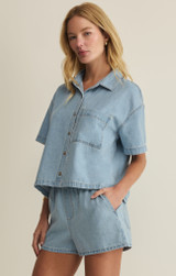 Z Supply Women's Everyday Denim Button Up Top Coastal Water Side detail
