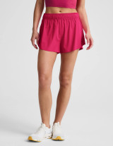 Beyond Yoga Women's Solemate 2.5" Shorts in Berry Red Heather