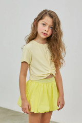 Parfum de Fit Girls' Crossflow Crop Short Sleeve Top in Citrine