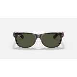 Ray-Ban New Wayfarer Classic sunglasses tortoise frame with green lens