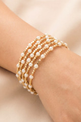 Fame Pearl Gold Cube Bead Stretch Bracelet Set in Pearl/Gold detail view