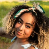 Handker Willa Bandana B156 Tied B modeled on person