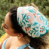 Handker Willa Bandana B156 Tied B model wear