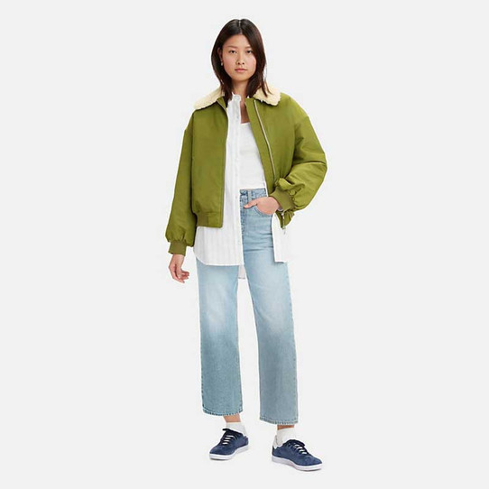 The Levi's Women's Ribcage Straight Ankle Jeans in Medium Wash