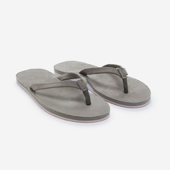 The Hari Mari Women's Fields Sandals in the colorway Light Gray/ Blush