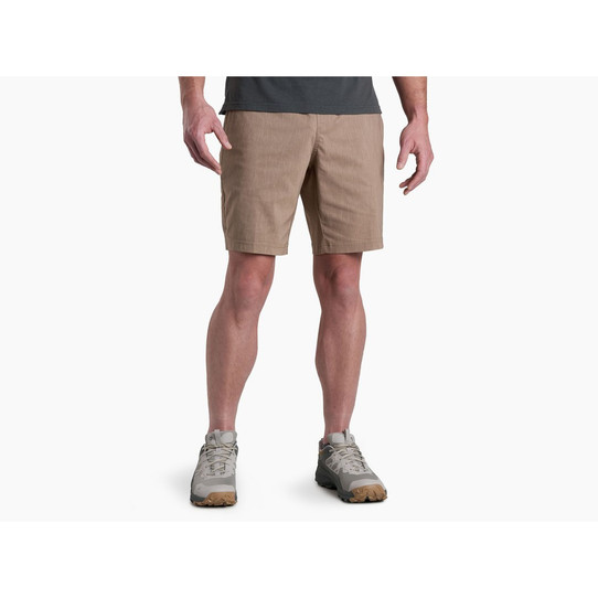 The Esclusiva Lindex Lara T-shirt e pantaloncini in cotone organico bordeaux a pois Shorts in the Khaki Colorway