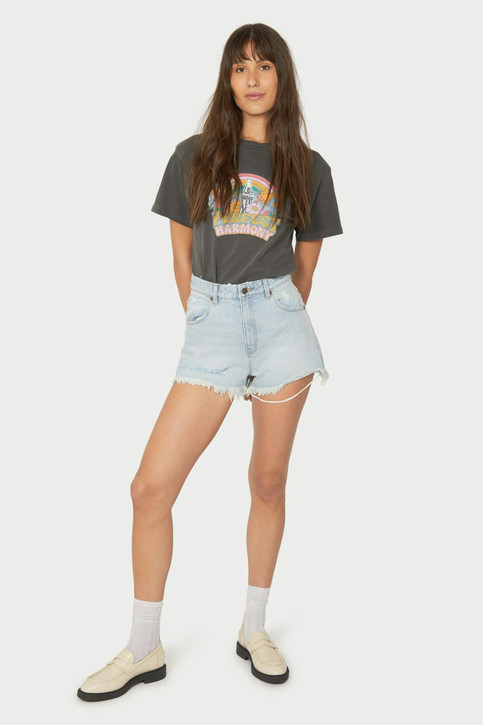 Rolla's Dusters Shorts in Layla Beach fit detail