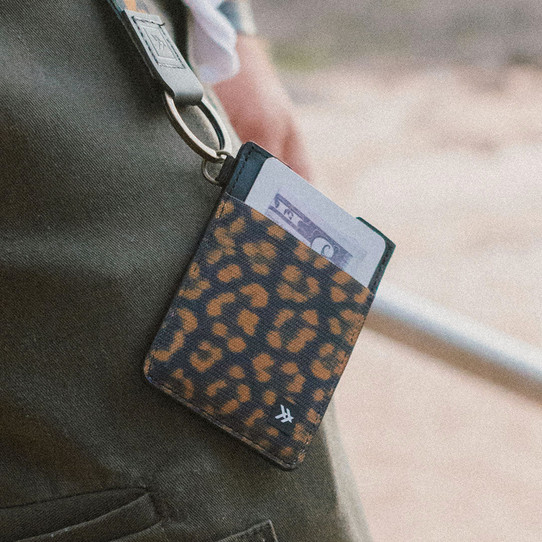 Thread Wallets Vertical Wallet | TYLER'S