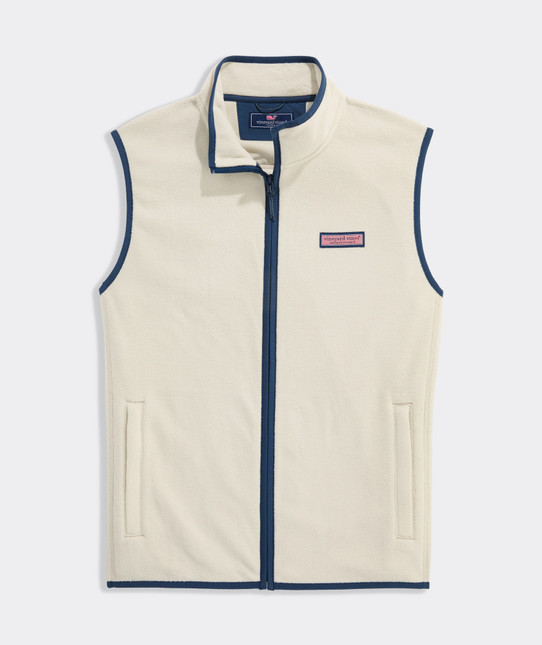 Vineyard Vines Men's Harbor Fleece Vest in Stone fit detail