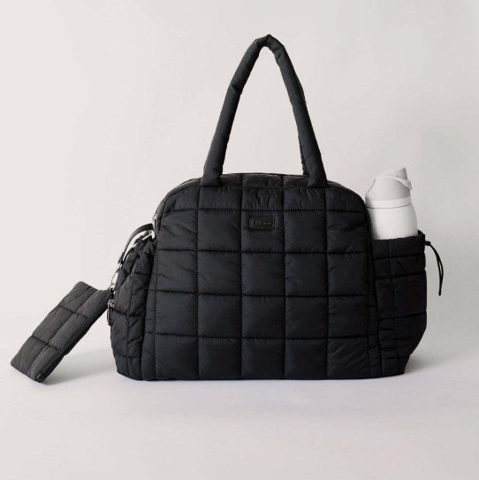 augustnoa The Weekender Duffle Bag in Black