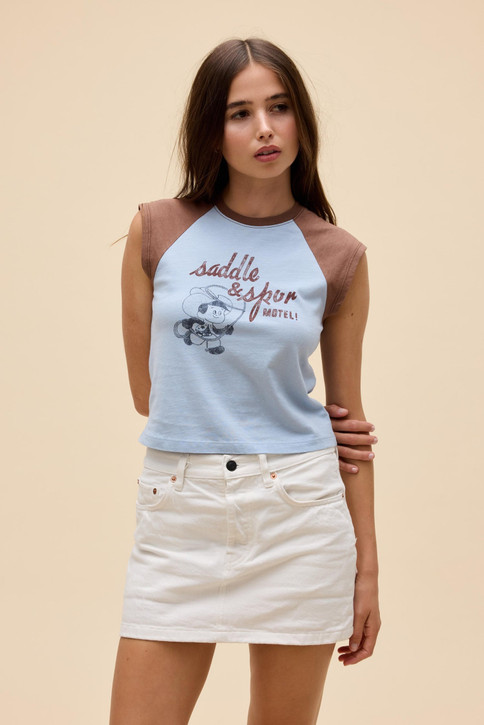 Daydreamer Women's Saddle & Spur Motel Raglan Tee