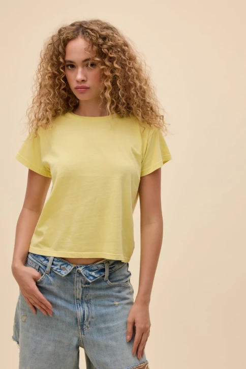 Daydreamer Women's Solo Tee Lemon front