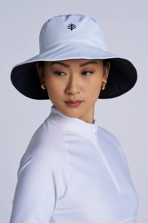 Coolibar Women's Ariel Reversible Chlorine Resistant Pool Hat in White/Black