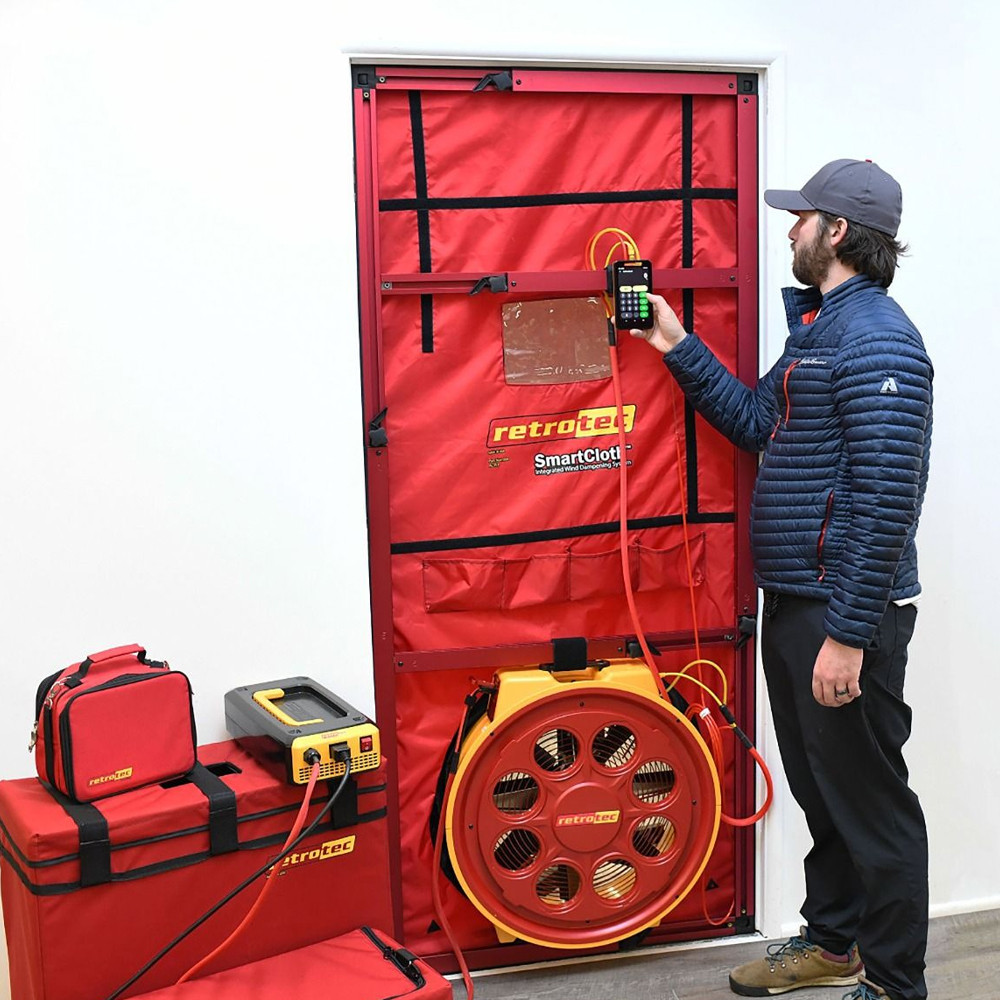 Retrotec US7100X Blower Door System with DM32X Gauge, Model 7000