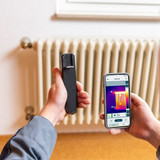 Testo 860i Wireless Thermal Imaging Camera in use with app radiator