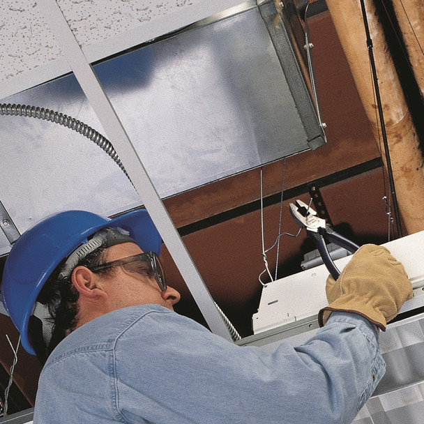 Klein Tools D213-9NE Lineman's Side Cutter Pliers 9" in use