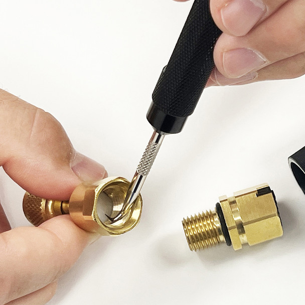 Replacing the filter in dv-22w gauge