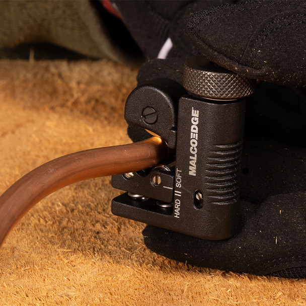MalcoEdge™ TC1009 Mini Tube Cutter 1/8" to 5/8" OD in use