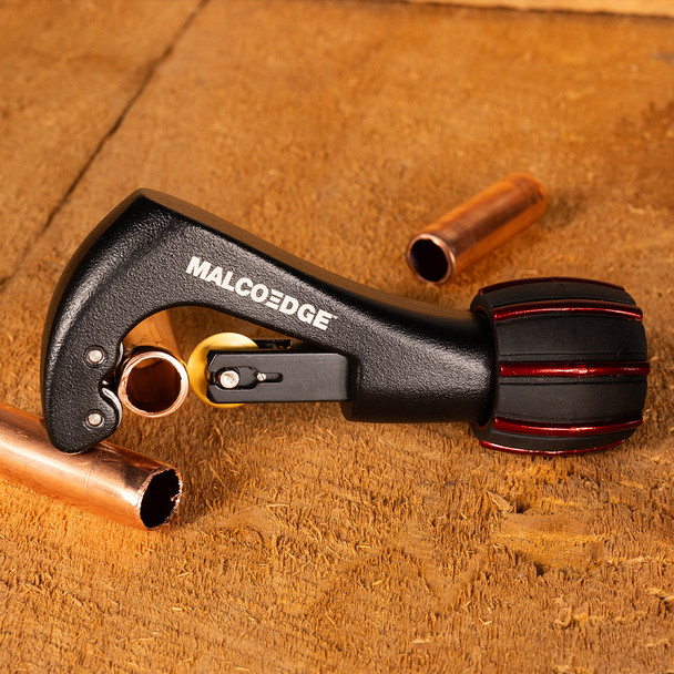 MalcoEdge™ TC1012 Tube Cutter 1/8" to 1-1/4" OD in use