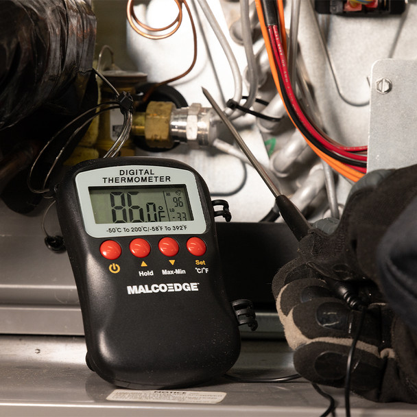 MalcoEdge™ DAT392 Digital Alarm Thermometer in use