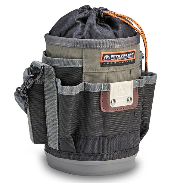 Veto Pro Pack UB3B Large Compact Utility Bag front closed