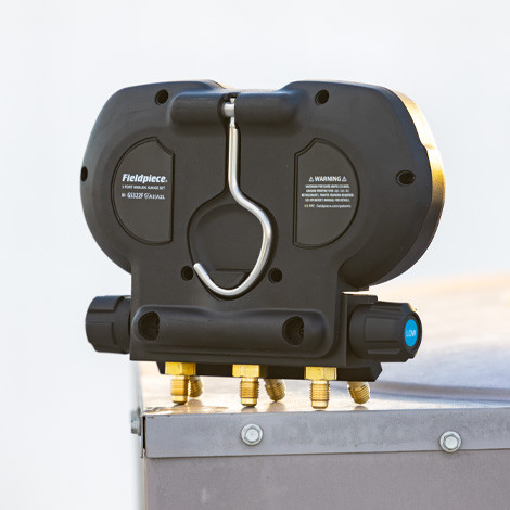 Fieldpiece GS322F Analog Gauge Set 3 Port Manifold on ac unit back view