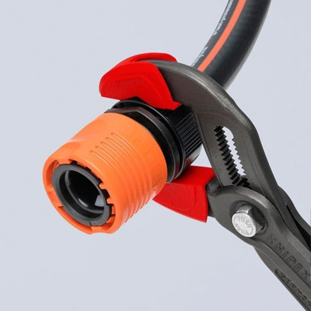 KNIPEX Jaw Protectors for 10" Cobra Pliers in use