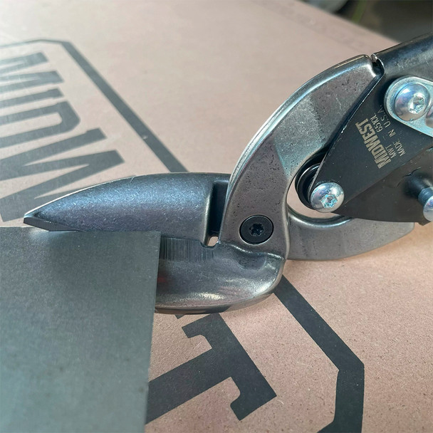Midwest Tool 6510L Offset Left Cut Aviation Snip in use view