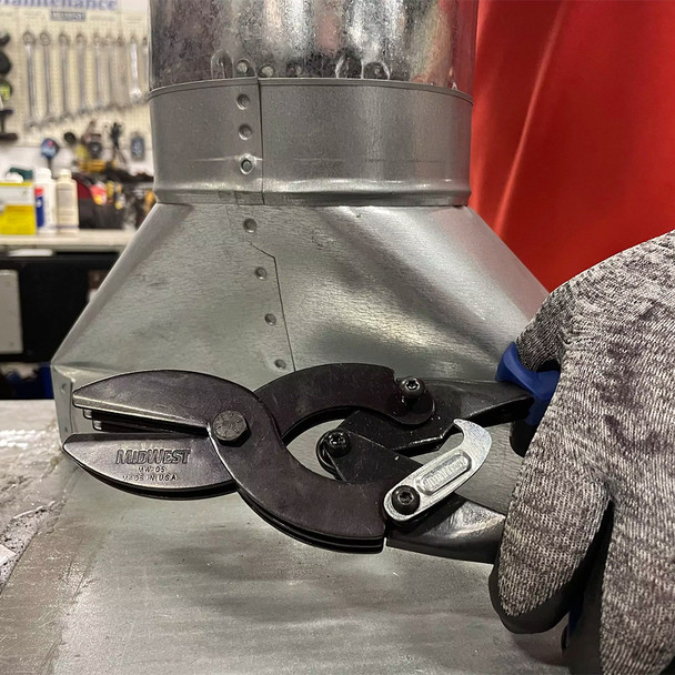 Midwest Tool C5 5-Blade Hand Crimper in use
