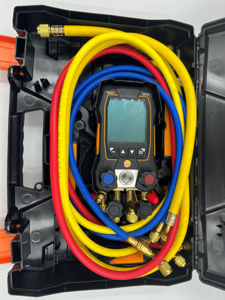 USED Testo 557s Smart Vacuum Kit with Hoses Smart Digital Manifold with Wireless Vacuum and Temperature Probes and Set of 4 Refrigerant Hoses - Good