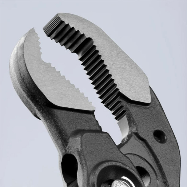Knipex 22" Cobra XXL Water Pump Pliers jaw closeup