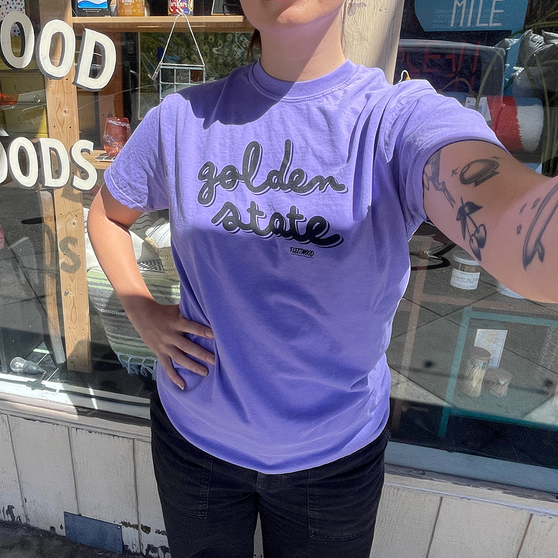 Golden State Script Tee - Violet