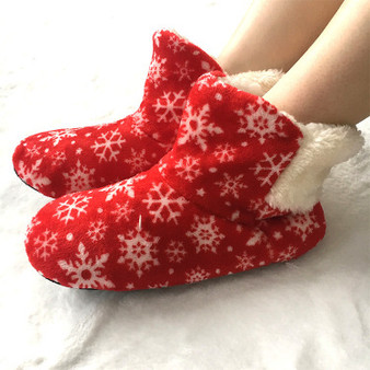 Women’s Christmas Booties – Plush Snowflake Pattern Cozy Socks - Visible Variety