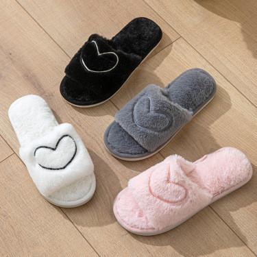 Unisex Plush Slippers – Heart Pattern Open-Toe Comfort - Visible Variety