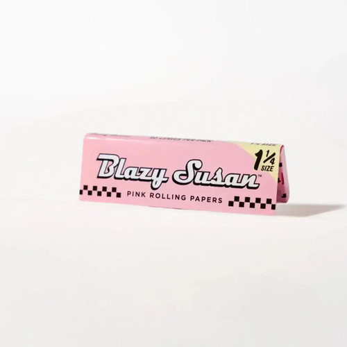 Blazy Susan 1-1/4 Size Pink Rolling Papers (50ct)